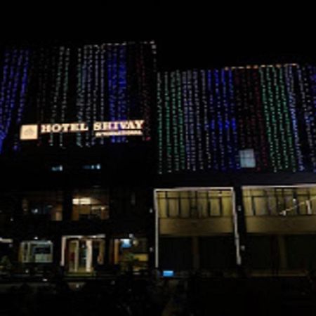 Hotel Shivay International Tharad Екстериор снимка