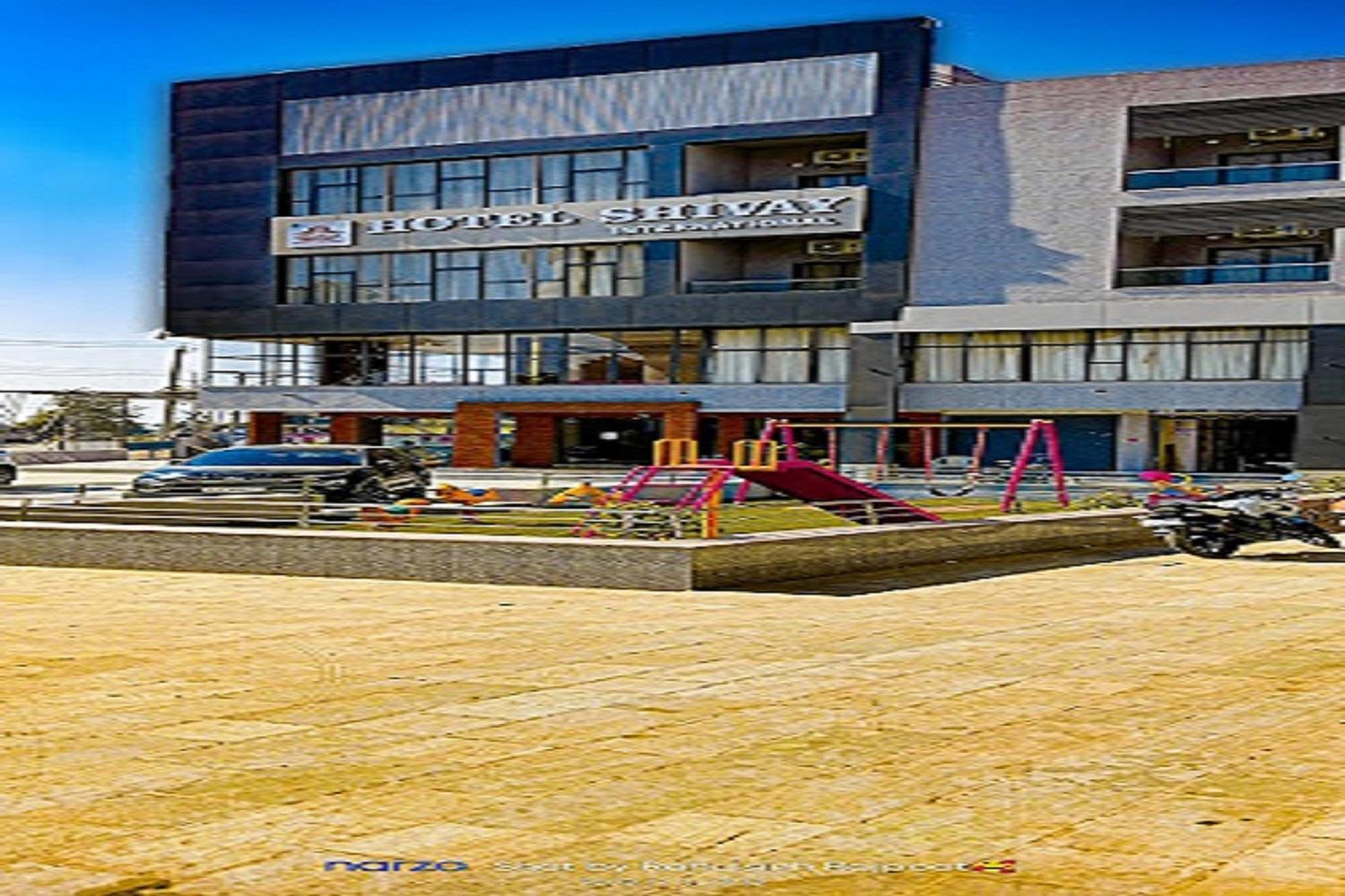 Hotel Shivay International Tharad Екстериор снимка